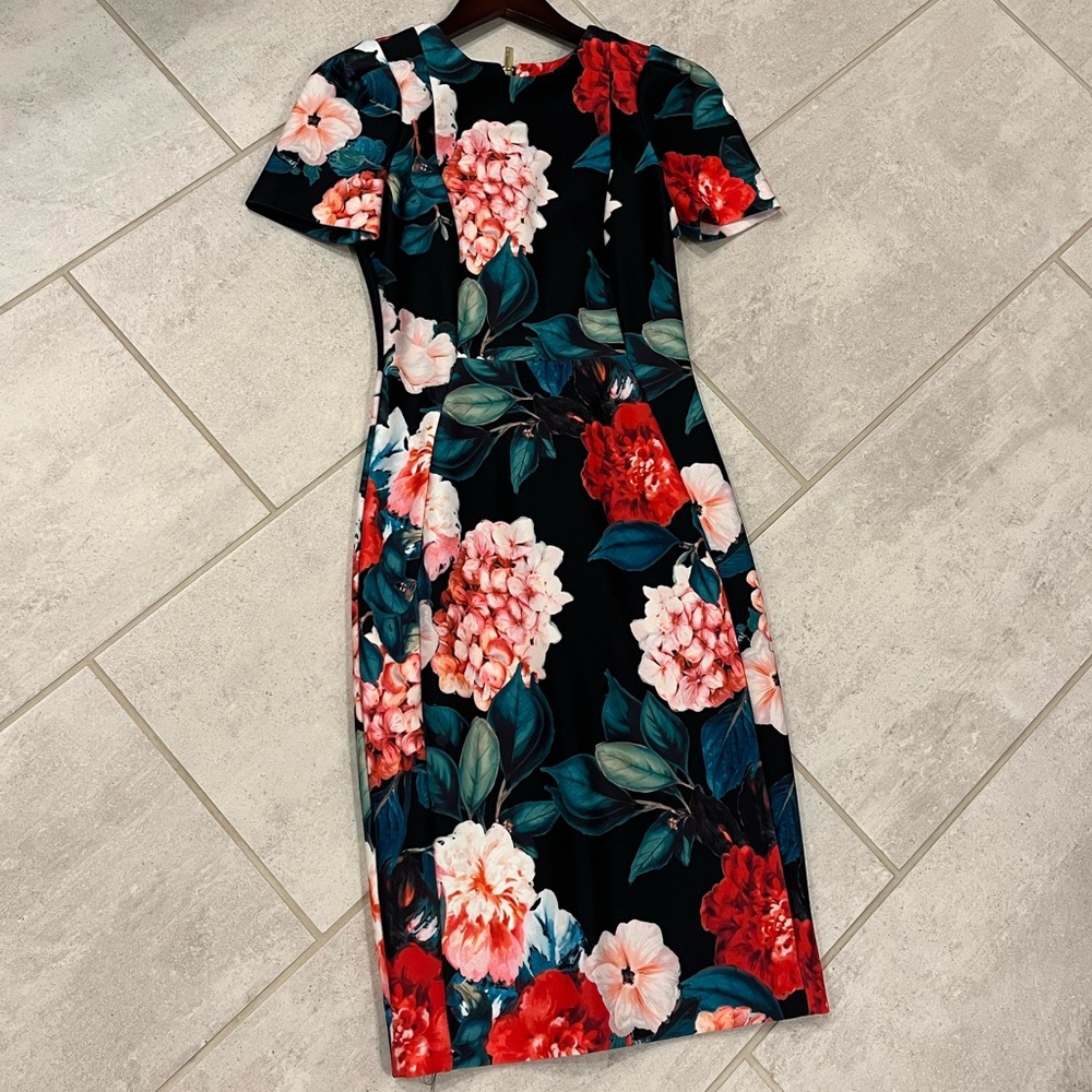 🩷 Calvin Klein Black Floral Sheath Dress | Size 4 | Fitted & Elegant Work Dress